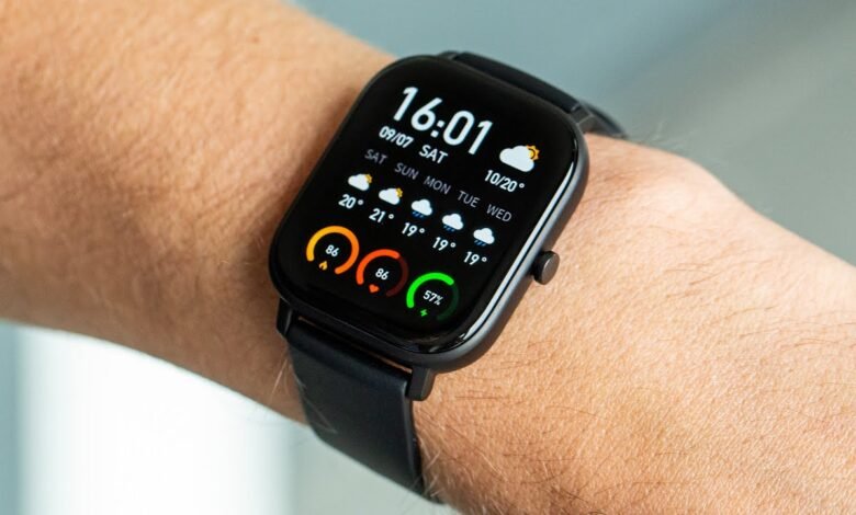 الساعة الذكية Smartwatch، وكيفية الاستفادة منها