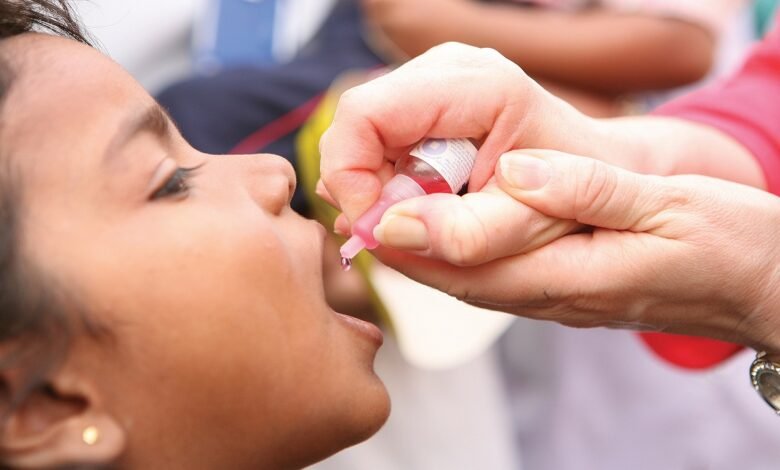 تطعيم فيروس شلل الاطفال الجديد